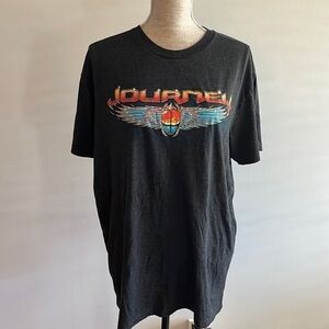 Rock ‘n roll Hall of Fame size XL Journey short sleeve dark gray T-shirt.
